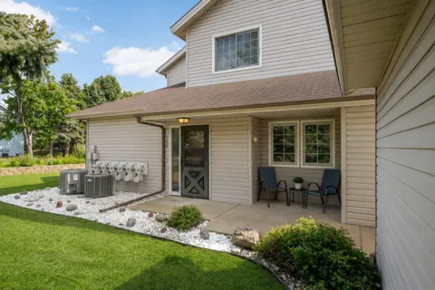 4061 Maureen Drive NE #106NE