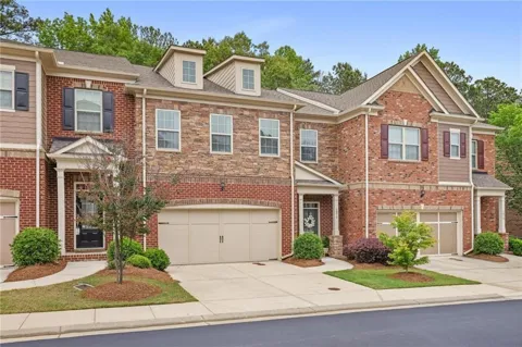 1971 Silver Birch Drive SE