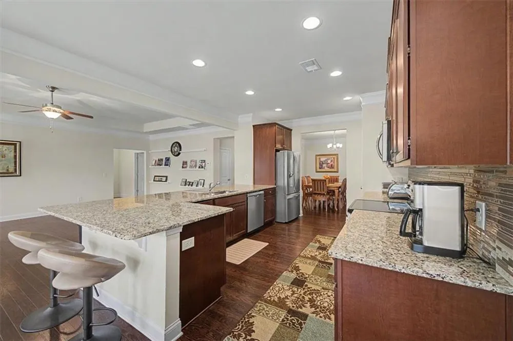 43 Stateley Oaks Drive SE Cartersville, GA 30120