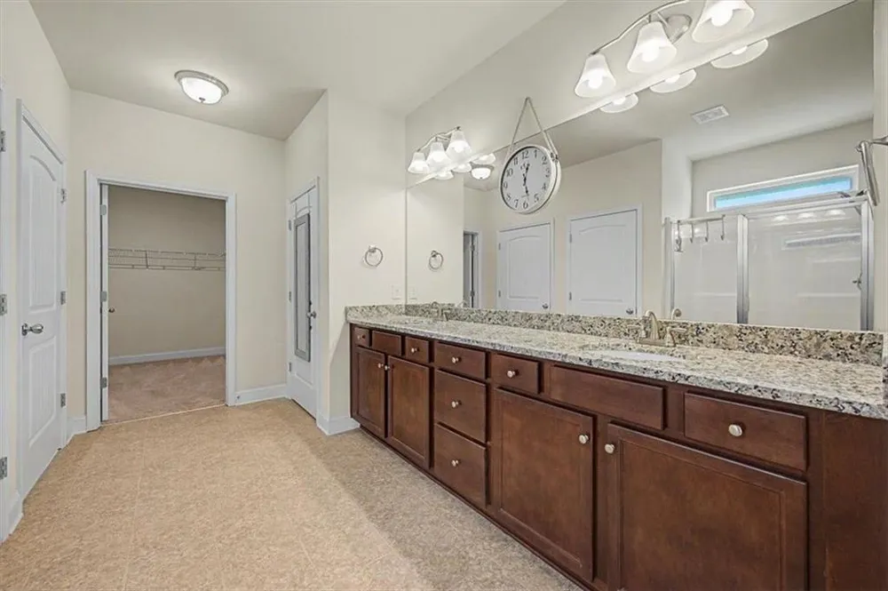43 Stateley Oaks Drive SE Cartersville, GA 30120