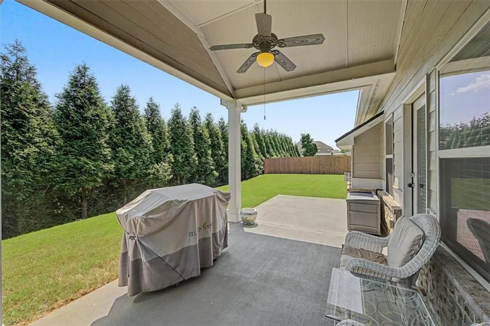 43 Stateley Oaks Drive SE Cartersville, GA 30120