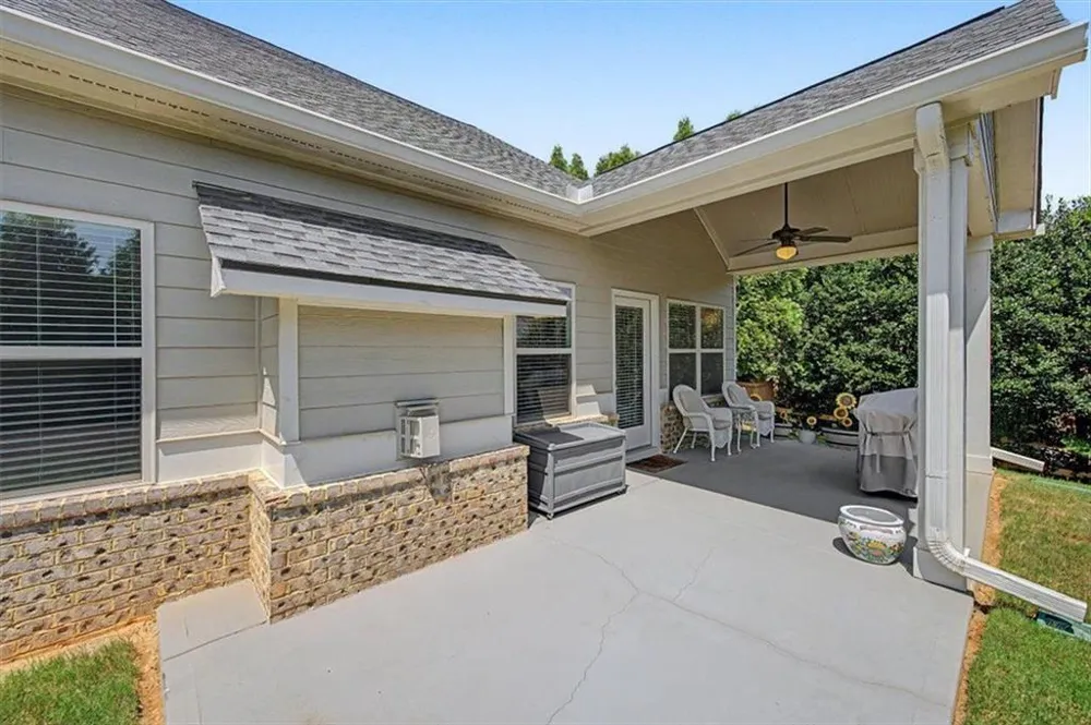 43 Stateley Oaks Drive SE Cartersville, GA 30120