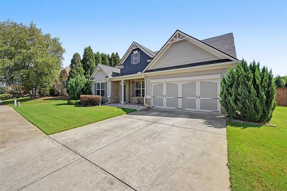 43 Stateley Oaks Drive SE Cartersville, GA 30120