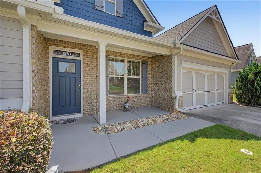 43 Stateley Oaks Drive SE Cartersville, GA 30120