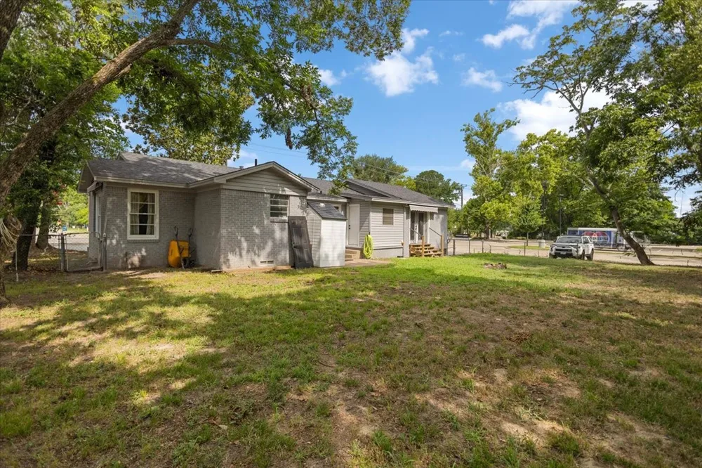 501 Main Street Lindale, TX 75771