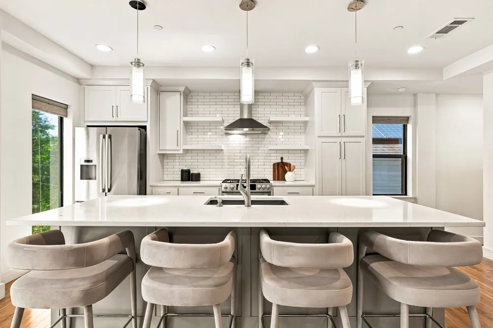 2127 Clark Street #APT 106 Dallas, TX 75204