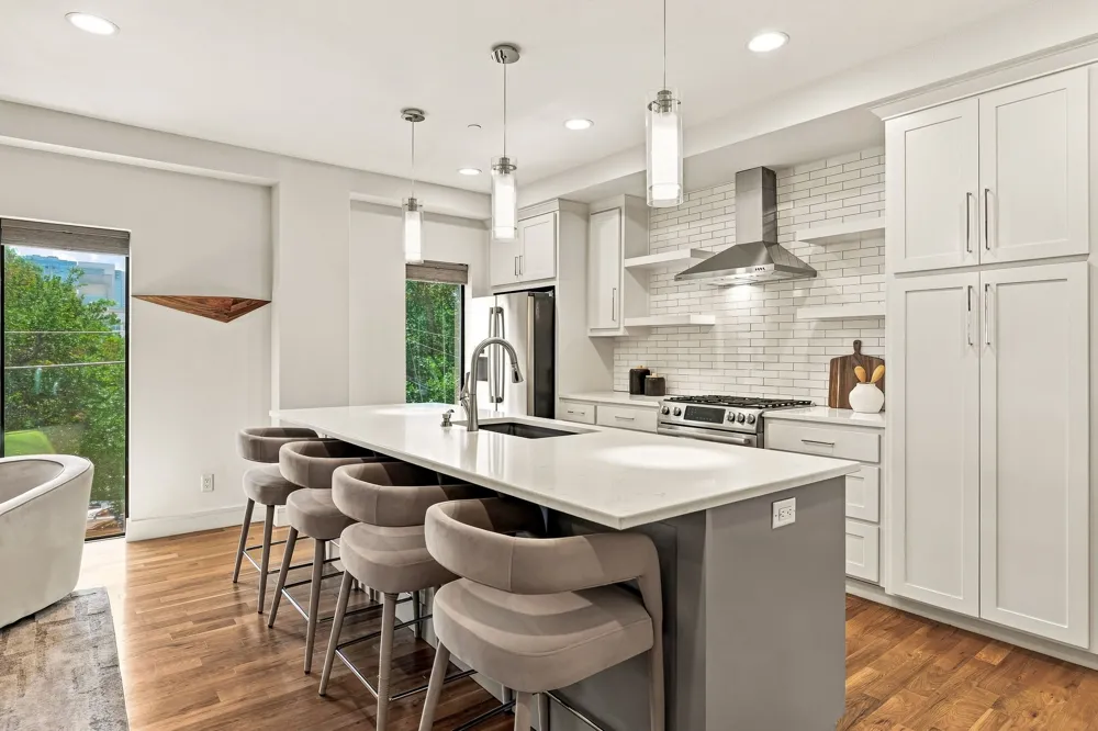 2127 Clark Street #APT 106 Dallas, TX 75204