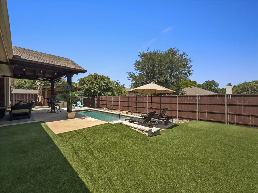 8409 Victory Street Rowlett, TX 75089