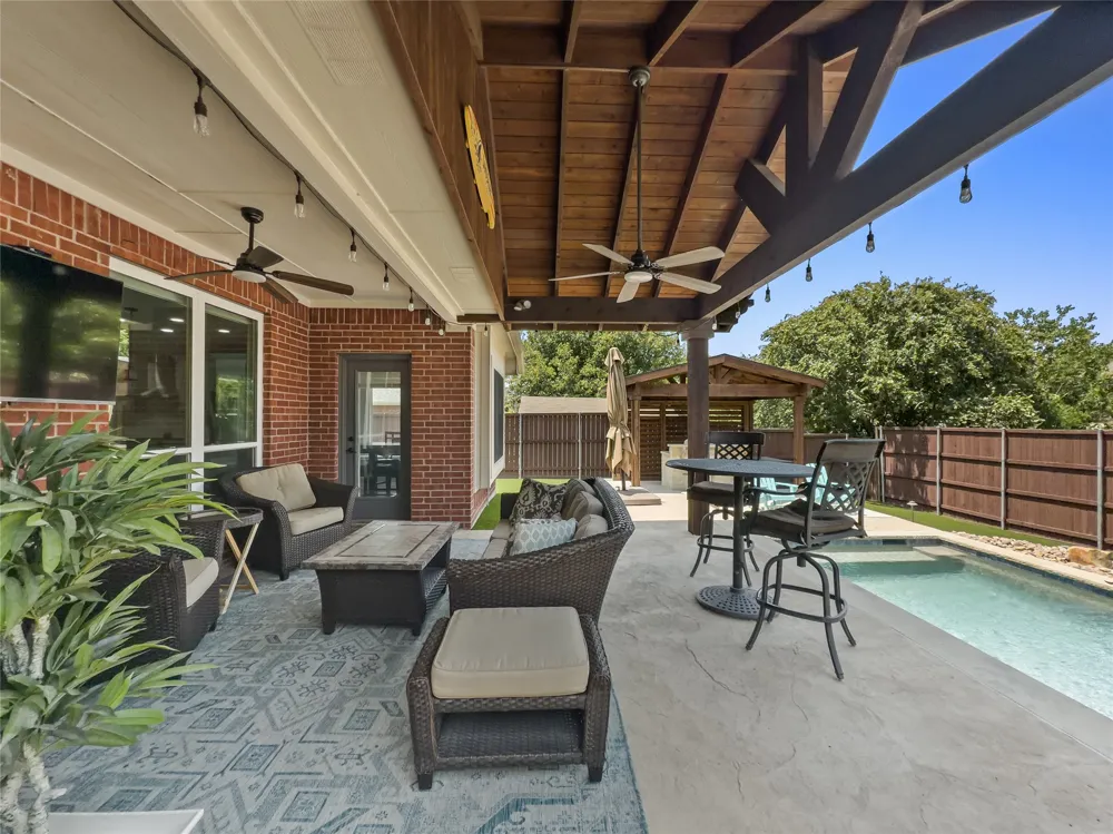 8409 Victory Street Rowlett, TX 75089