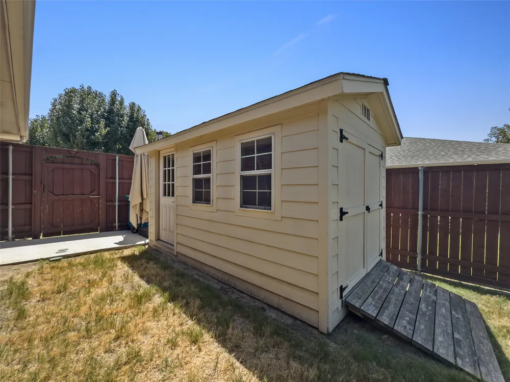 8409 Victory Street Rowlett, TX 75089