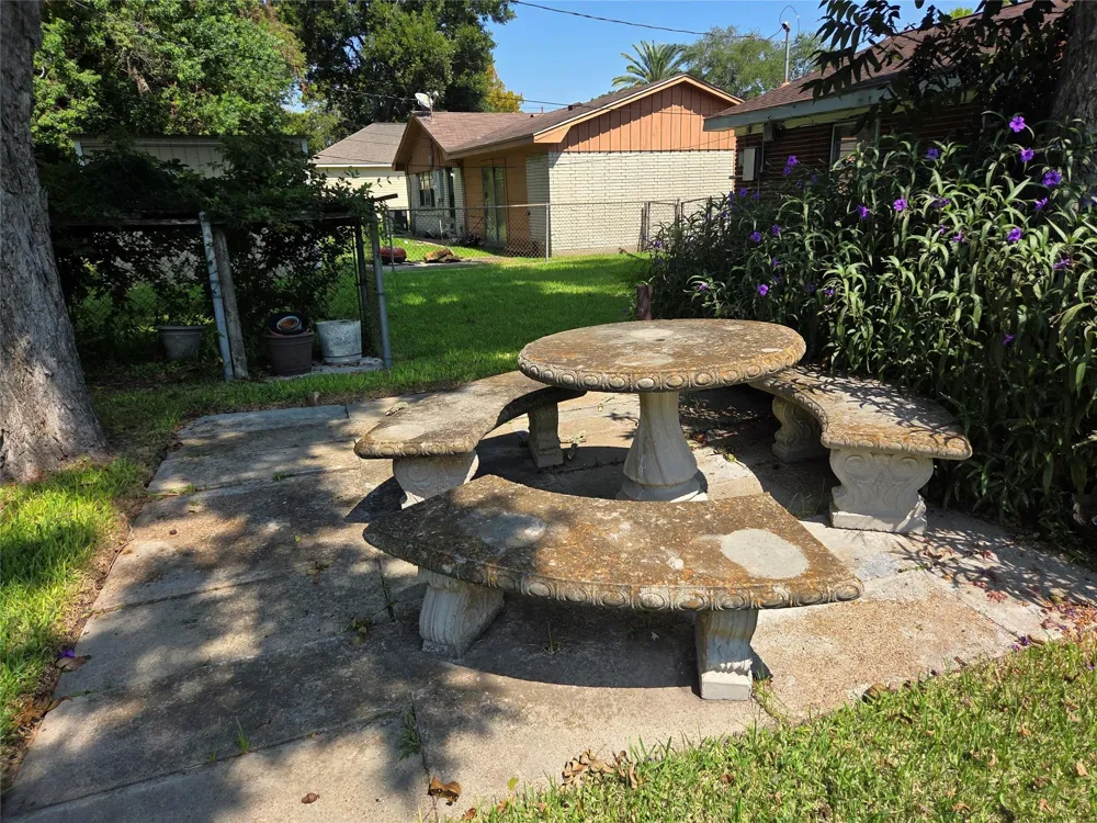 322 Elaine Street La Marque, TX 77568