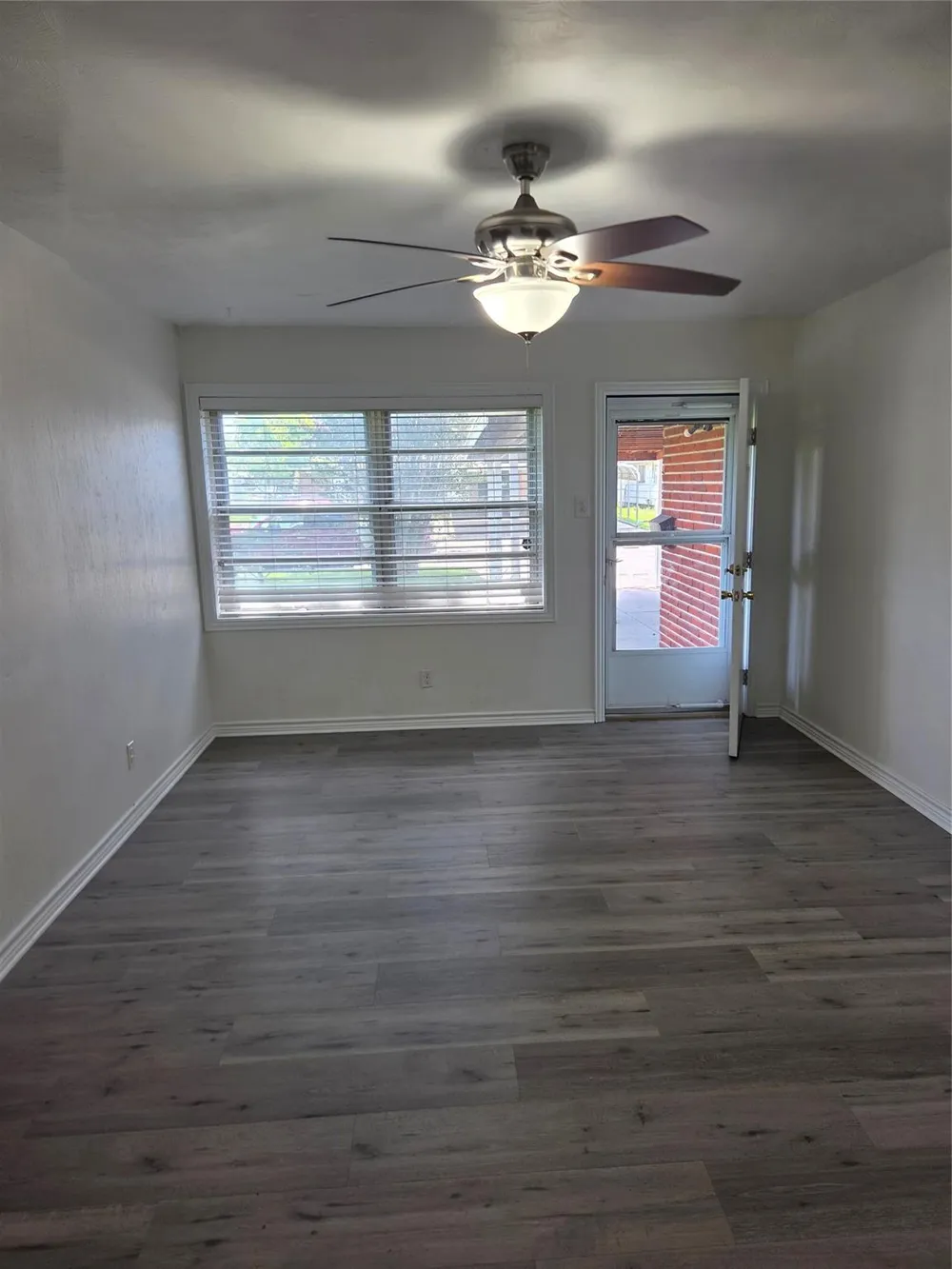 322 Elaine Street La Marque, TX 77568