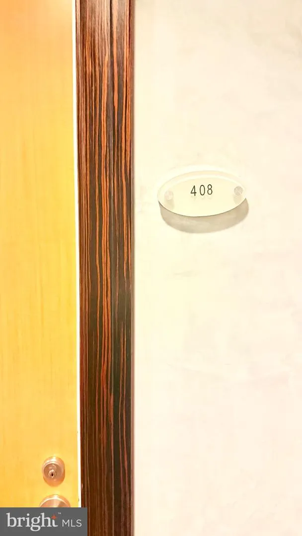 1881 NASH STREET #408 Arlington, VA 22209