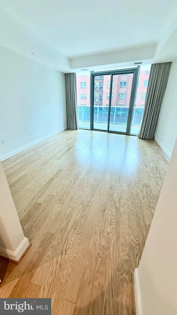 1881 NASH STREET #408 Arlington, VA 22209