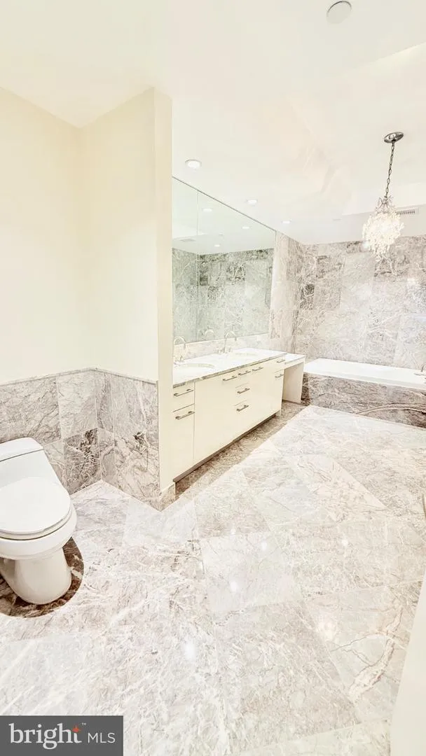 1881 NASH STREET #408 Arlington, VA 22209