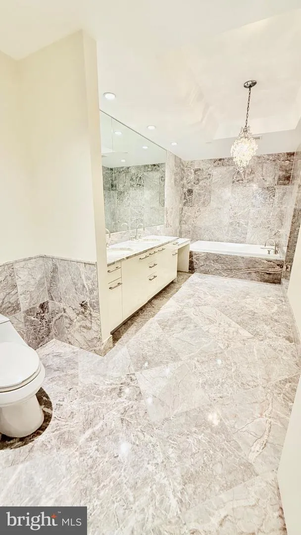 1881 NASH STREET #408 Arlington, VA 22209