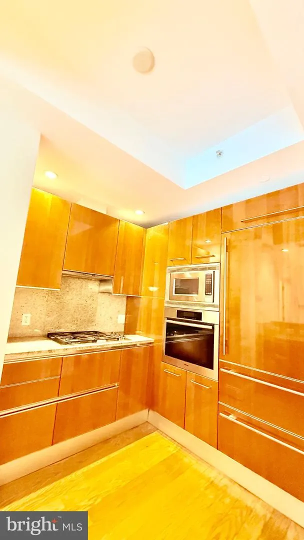 1881 NASH STREET #408 Arlington, VA 22209