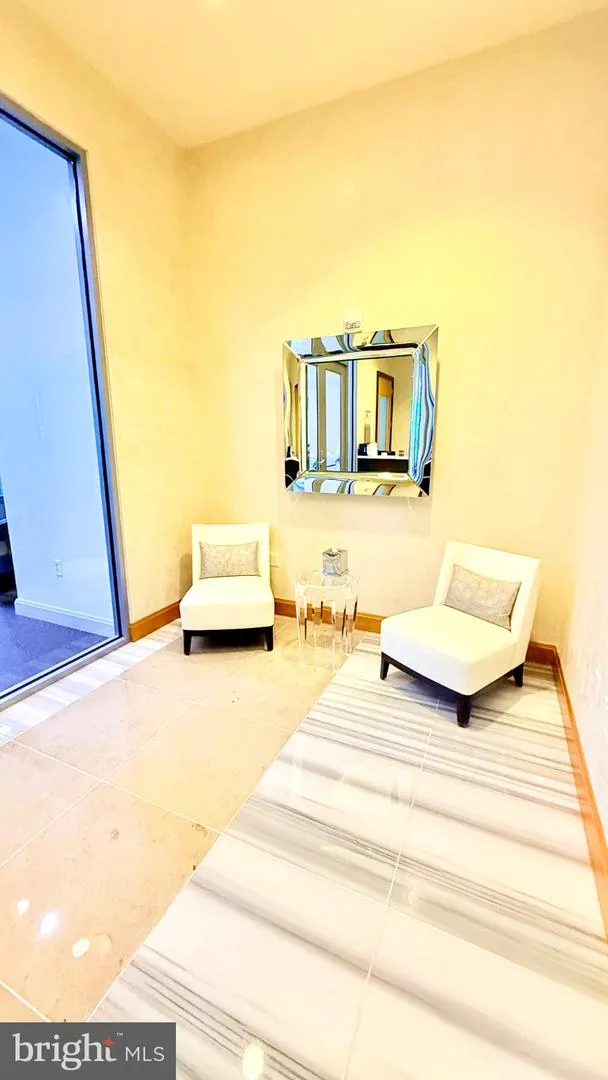 1881 NASH STREET #408 Arlington, VA 22209
