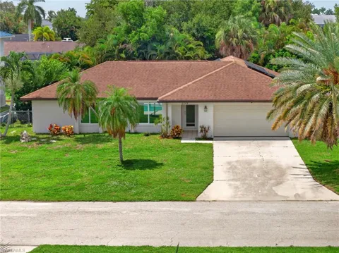6049 Perthshire Lane