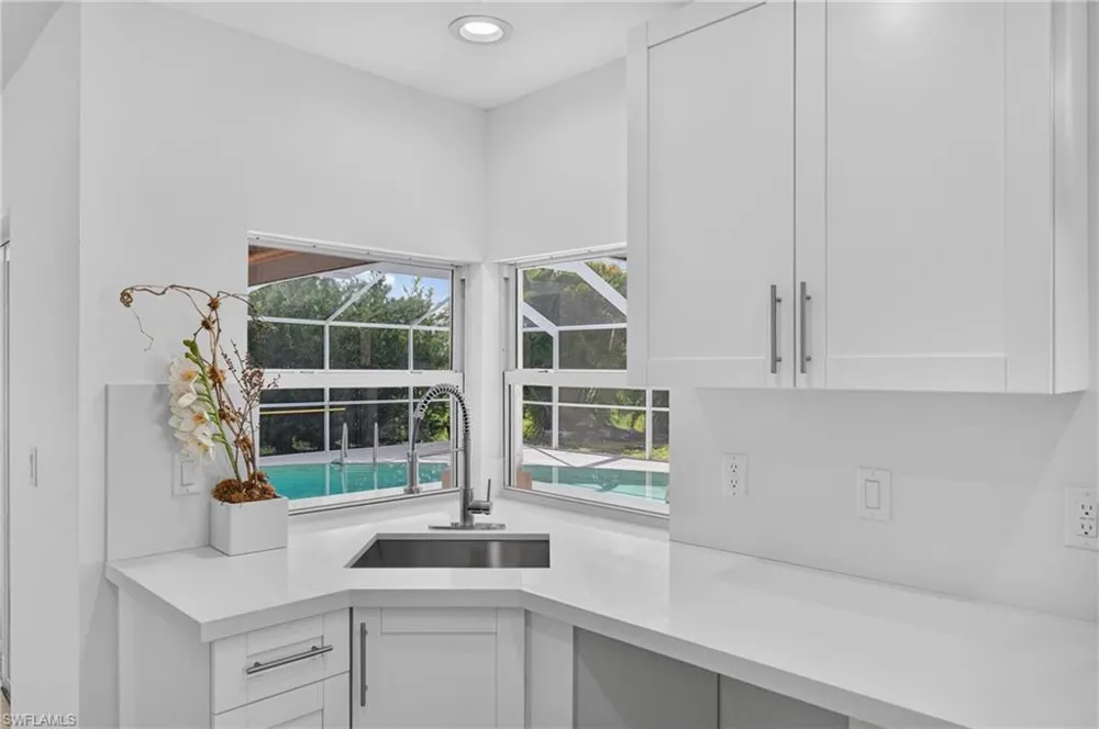 6049 Perthshire Lane Fort Myers, FL 33908