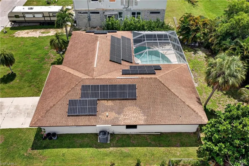 6049 Perthshire Lane Fort Myers, FL 33908