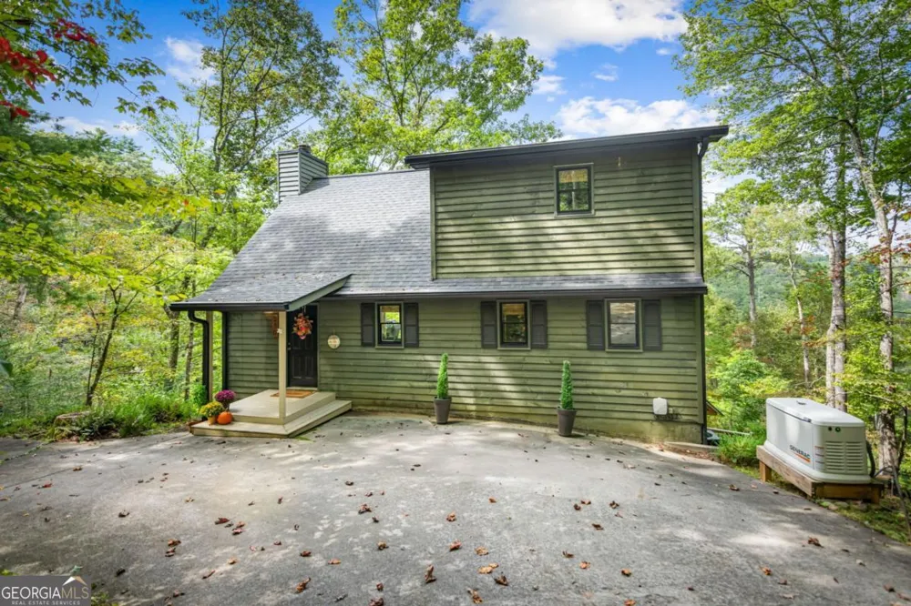 250 Noah CIR Ellijay, GA 30540