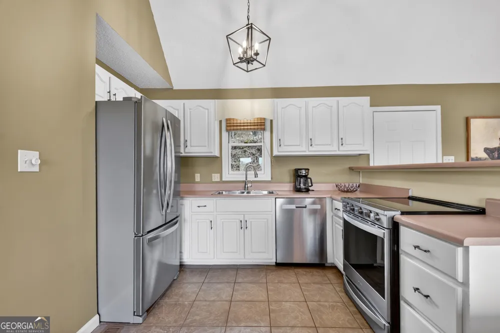 250 Noah CIR Ellijay, GA 30540