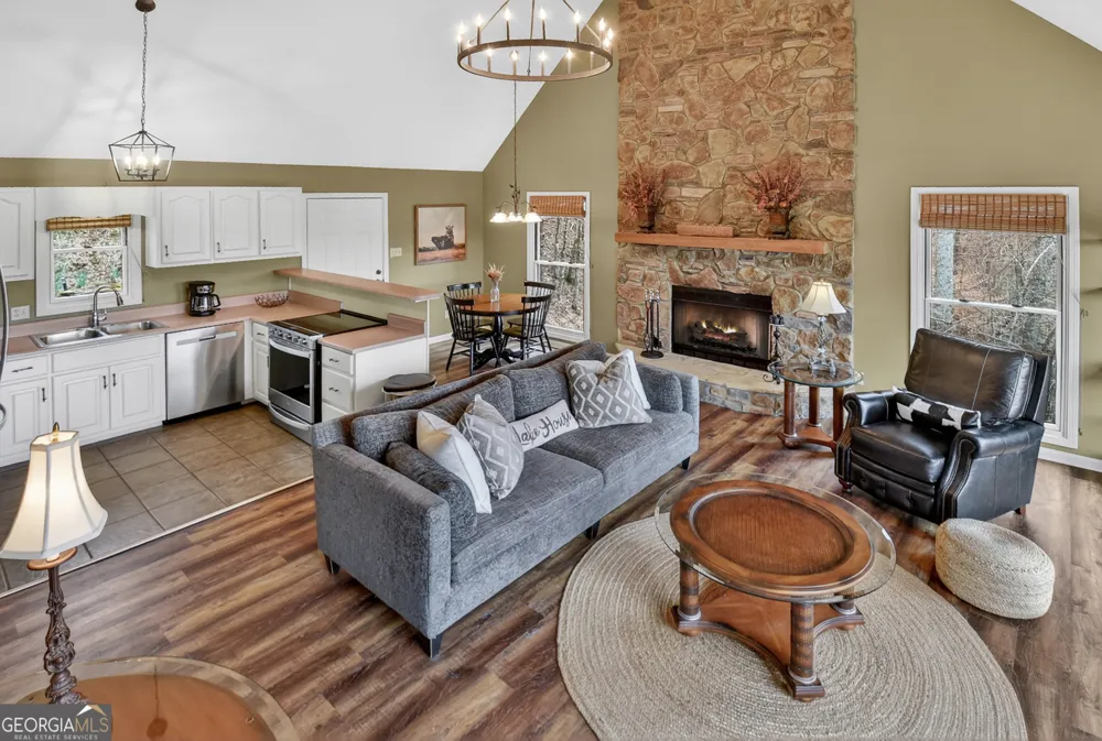 250 Noah CIR Ellijay, GA 30540