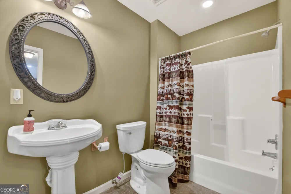 250 Noah CIR Ellijay, GA 30540