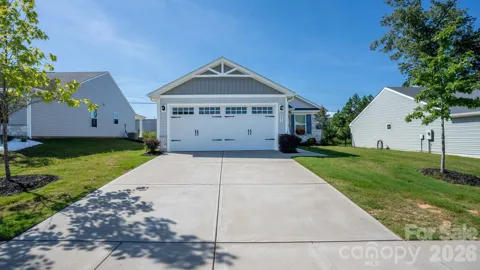 483 Grandiflora Avenue