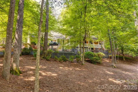 129 Overbrook Drive NE
