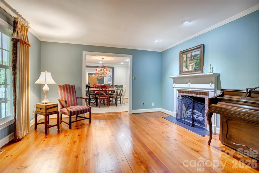 129 Overbrook Drive NE Concord, NC 28025