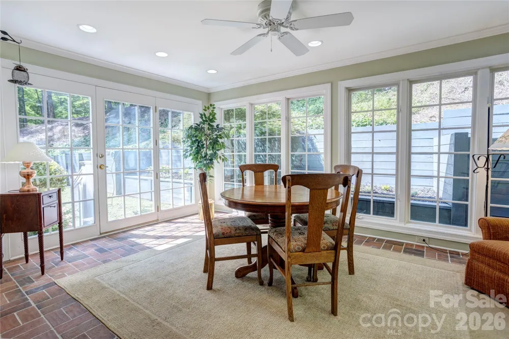 129 Overbrook Drive NE Concord, NC 28025