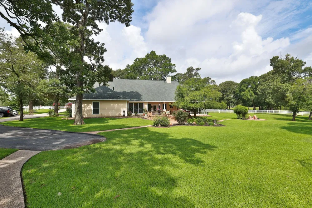 34310 High Point Drive Magnolia, TX 77355