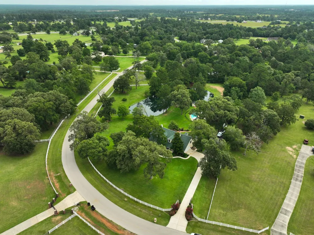 34310 High Point Drive Magnolia, TX 77355