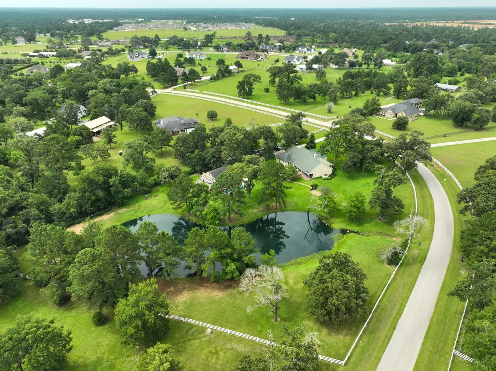 34310 High Point Drive Magnolia, TX 77355