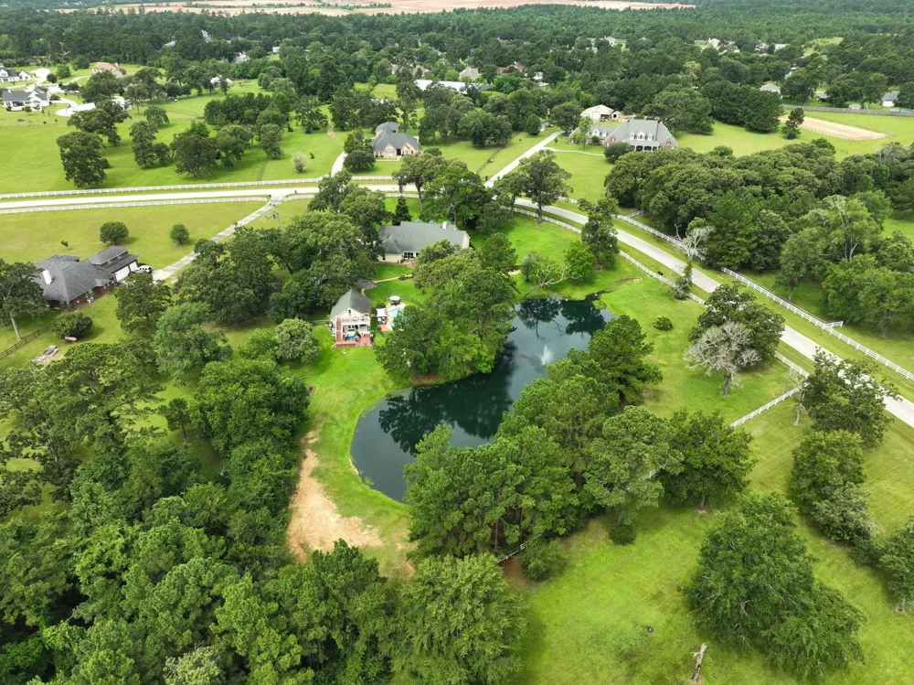 34310 High Point Drive Magnolia, TX 77355