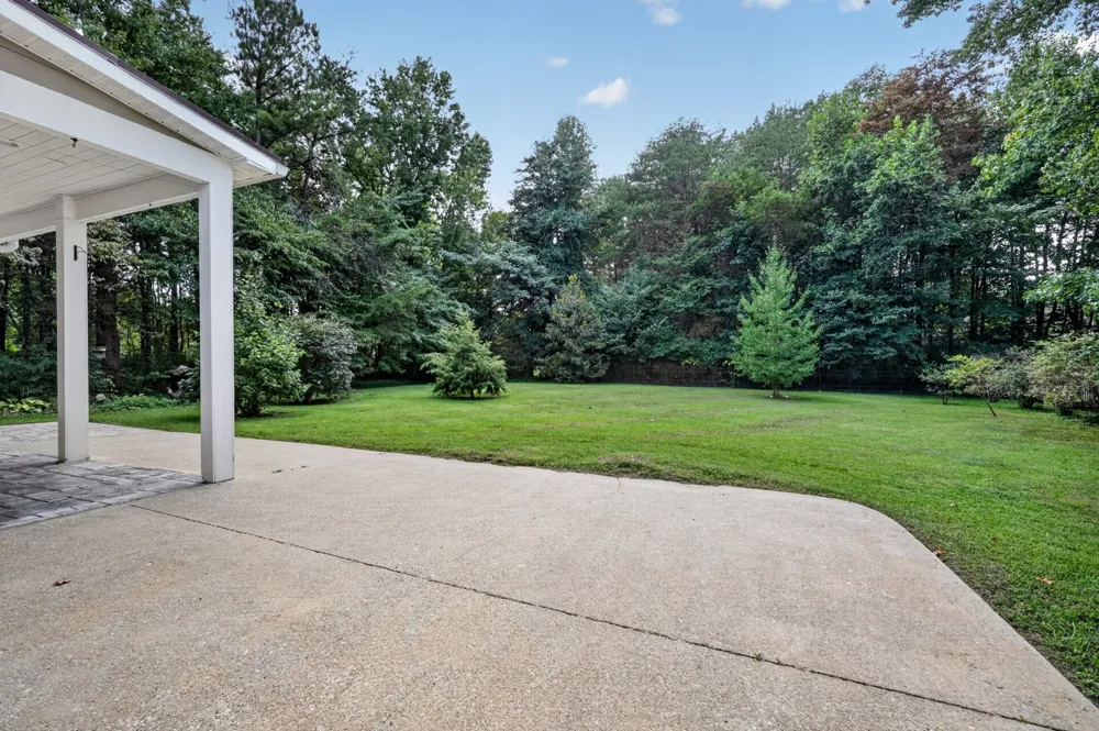 4942 Curtis Dr Cookeville, TN 38506
