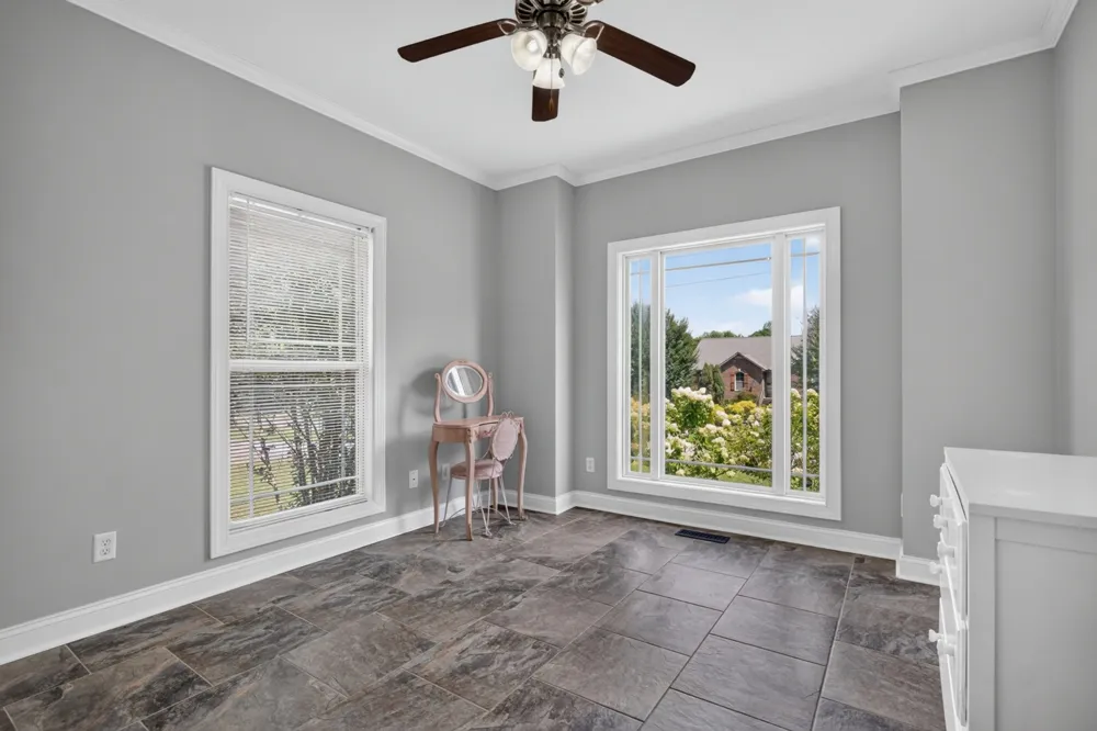 4942 Curtis Dr Cookeville, TN 38506