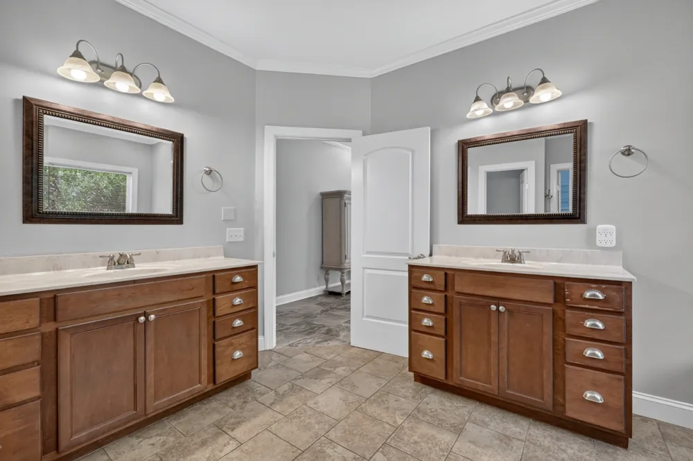 4942 Curtis Dr Cookeville, TN 38506