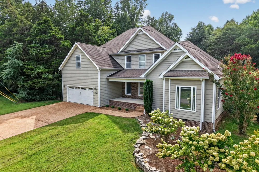 4942 Curtis Dr Cookeville, TN 38506
