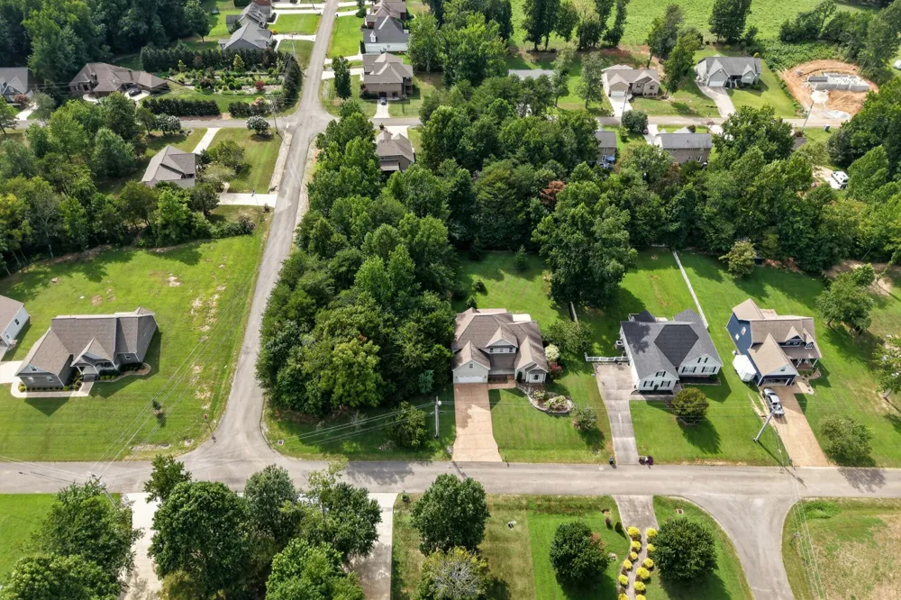 4942 Curtis Dr Cookeville, TN 38506