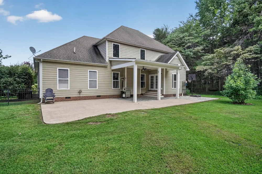 4942 Curtis Dr Cookeville, TN 38506
