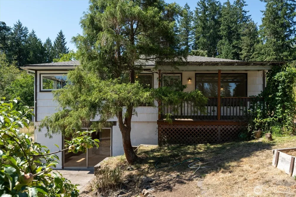 205 Maple Hill Road Kelso, WA 98626