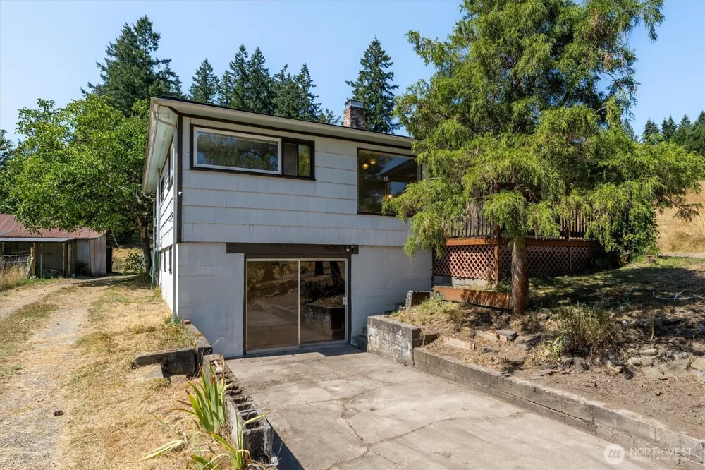 205 Maple Hill Road Kelso, WA 98626