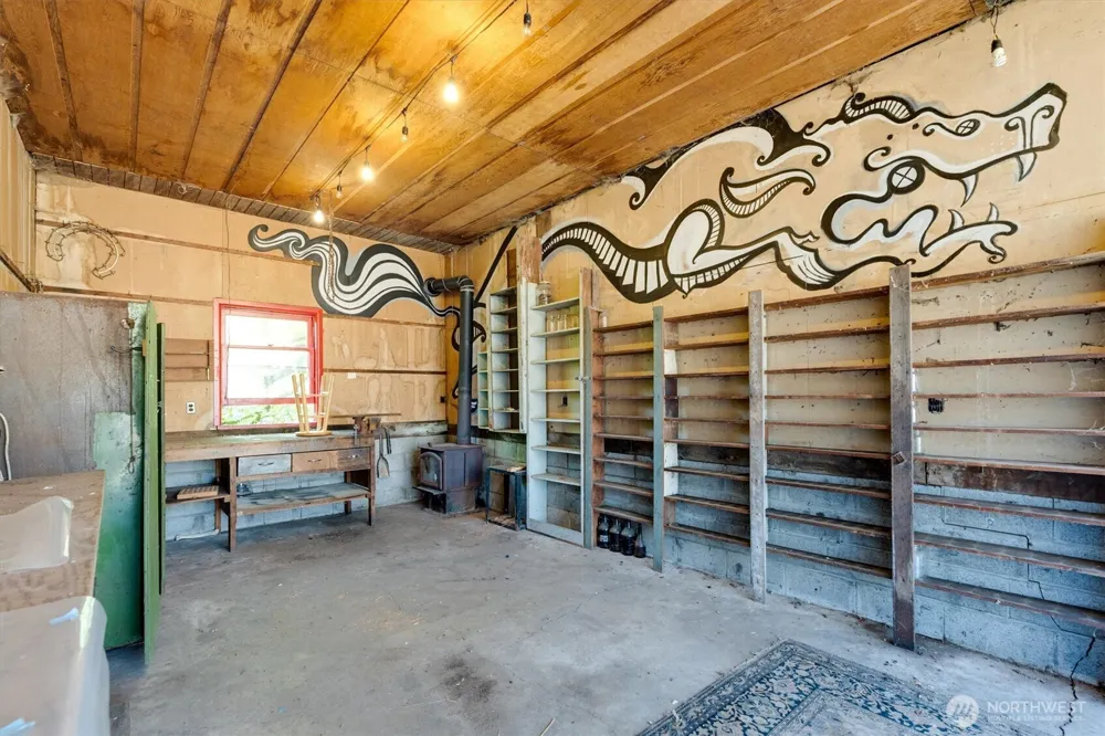 205 Maple Hill Road Kelso, WA 98626