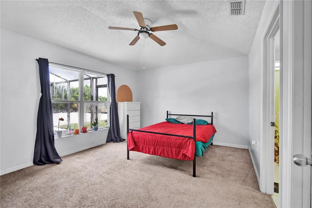 324 CASTERTON CIRCLE Davenport, FL 33897