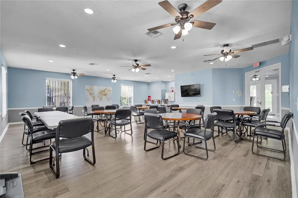 324 CASTERTON CIRCLE Davenport, FL 33897