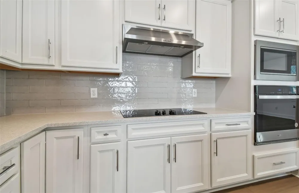 9944 JOHNSON OAKS GLEN Parrish, FL 34219