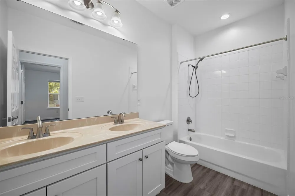 656 WYNDHAM COURT Orange Park, FL 32073